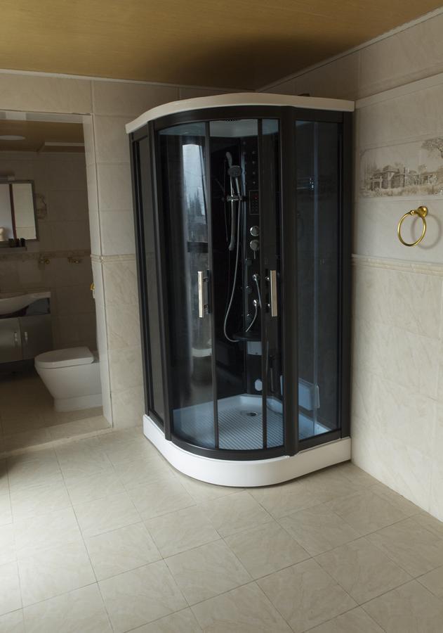 Mbayaville Hotel Douala Buitenkant foto