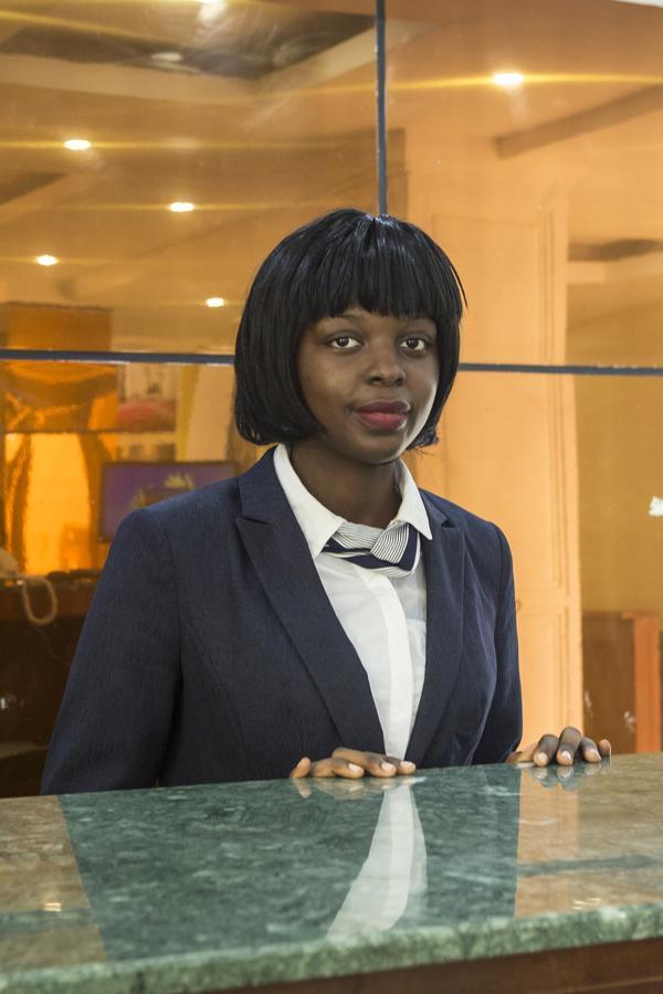 Mbayaville Hotel Douala Buitenkant foto